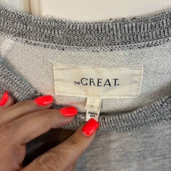 the GREAT grey sweatshirt with star embroidery - Picture 2 of 5